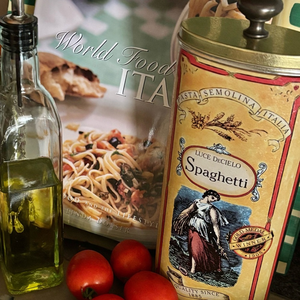 Luce DeCielo Vintage Spaghetti Tin Canister